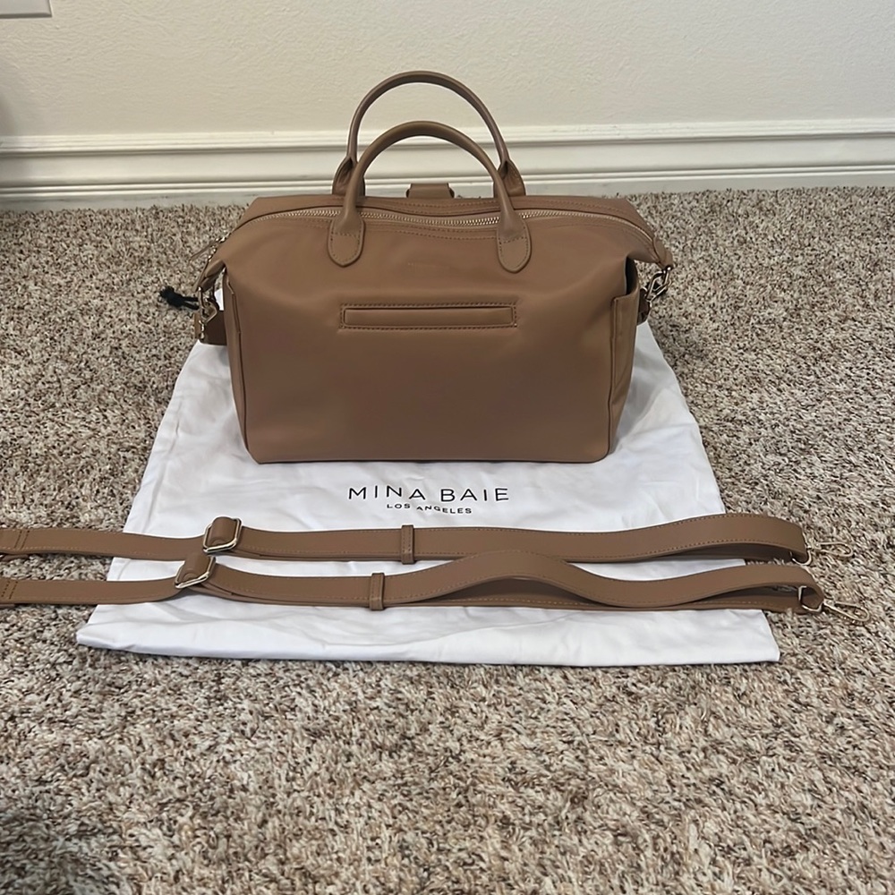 Mina Baie Emmy Mini Mojave
